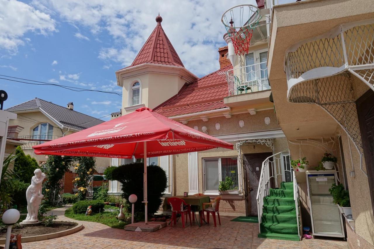 White House Apartments Odessa Extérieur photo