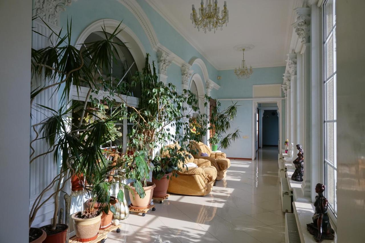 White House Apartments Odessa Extérieur photo