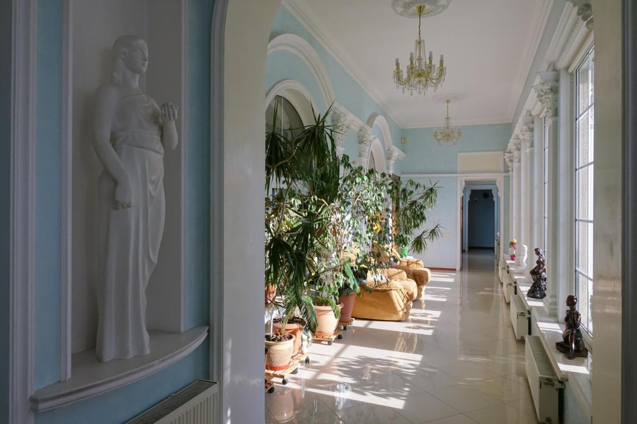 White House Apartments Odessa Extérieur photo