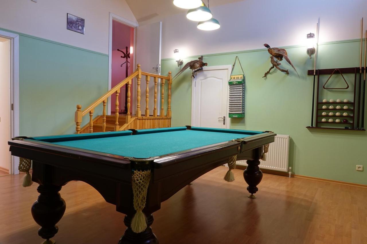 White House Apartments Odessa Extérieur photo