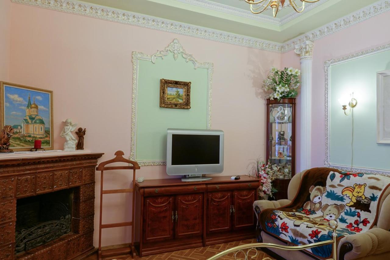 White House Apartments Odessa Extérieur photo